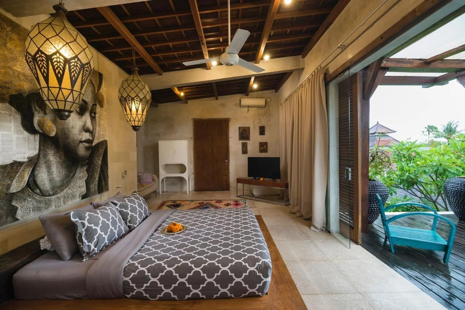Tropical Villa Batik - Large Garden & Pool, Concierge! 3Mins To Beach, Clubs, Cafes سمينياك إندونيسيا