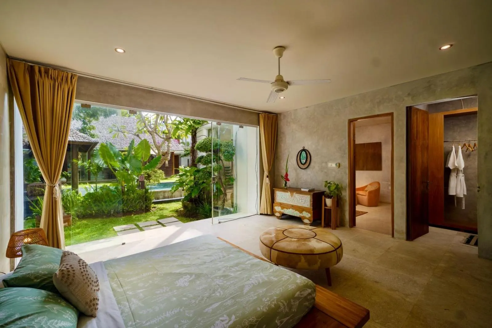 סמיניאק Tropical Villa Batik - Large Garden & Pool, Concierge! 3Mins To Beach, Clubs, Cafes